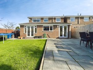 Photo 17- click for photo gallery